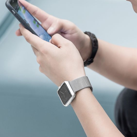 Milanese Band: The Perfect Fit for Your Apple Watch